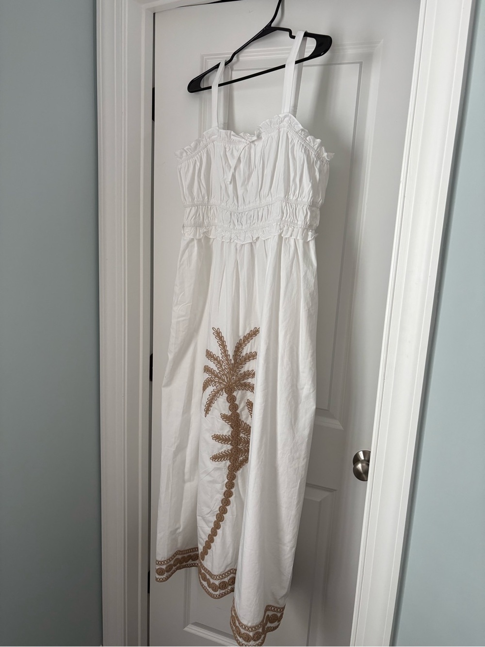 White Embroidered Maxi Dress - Women (with pockets) - Picture 2 of 8